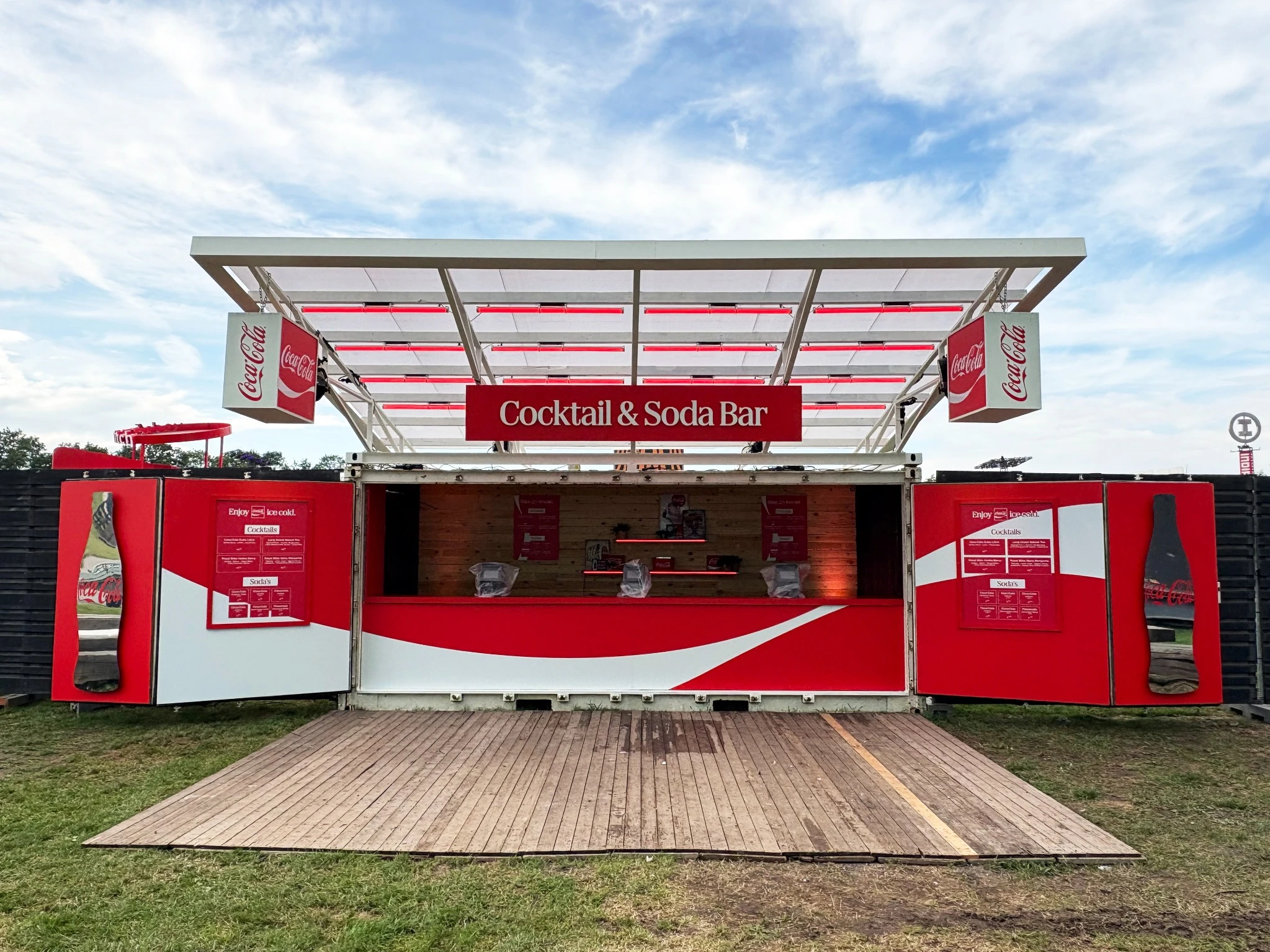 The complete Coca-Cola Bravo cocktail bar at Lowlands